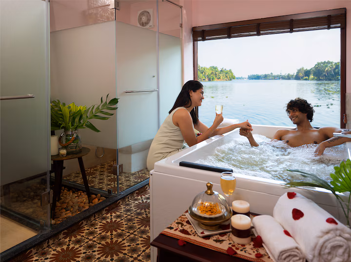 Spice Routes – Luxury Cruises hotel