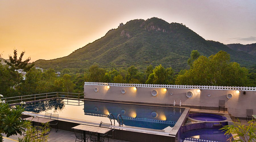 Bamboo Saa Resort hotel