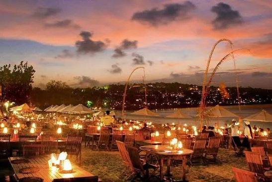 Jimbaran sunset dinner with fresh seafood and golden-hour views