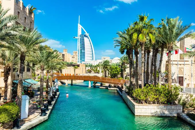 Waterways and architecture at Madinat Jumeirah
