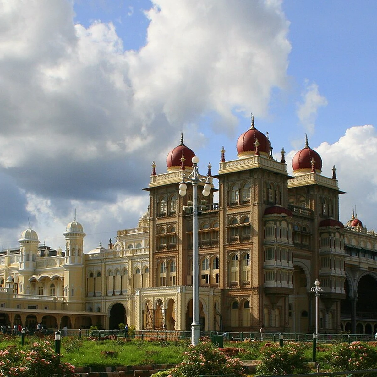 Mysuru Palace and Royal Cuisine Evening in Karnataka