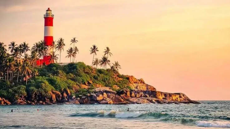 Lighthouse on Kovalam's coast at sunset