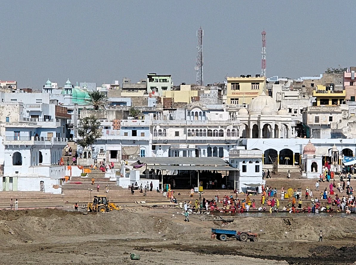 Pushkar Lake and its ghats