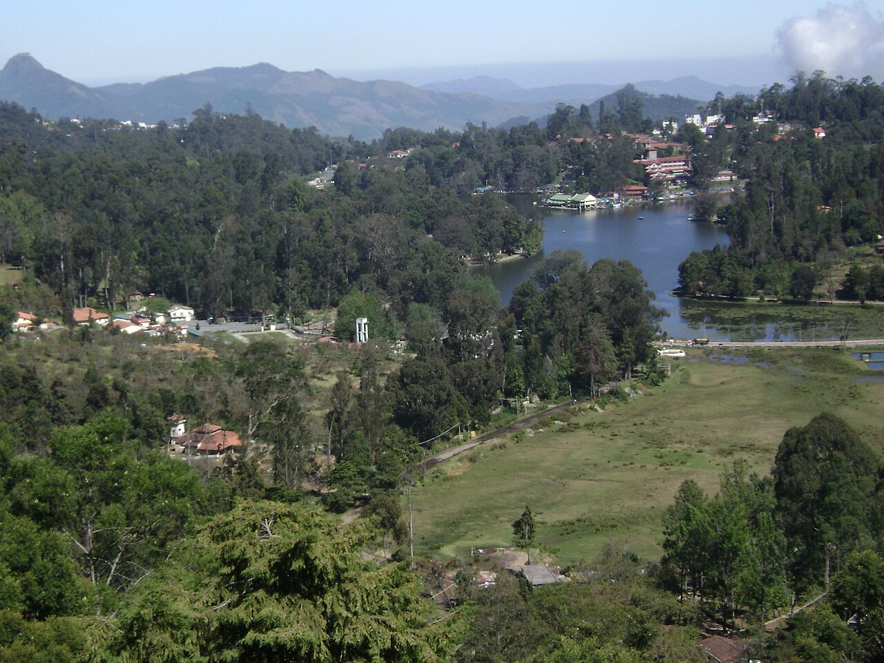 Kodaikanal Lake surrounded by hills