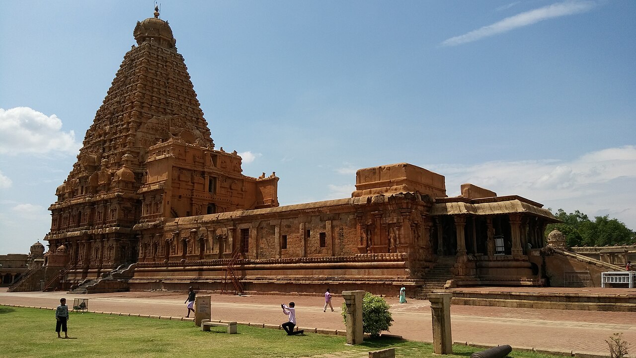 Brihadeeswarar Temple in Thanjavur