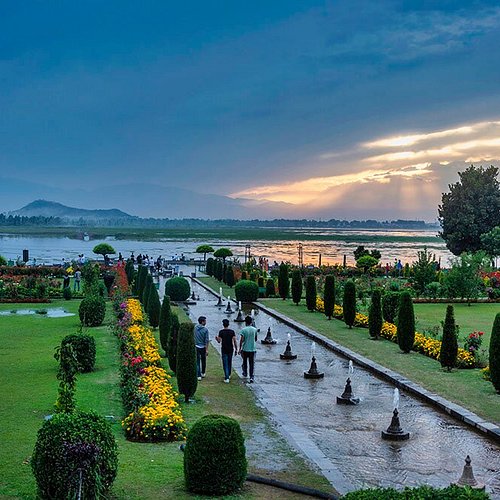 Return to Srinagar: A Fond Farewell
