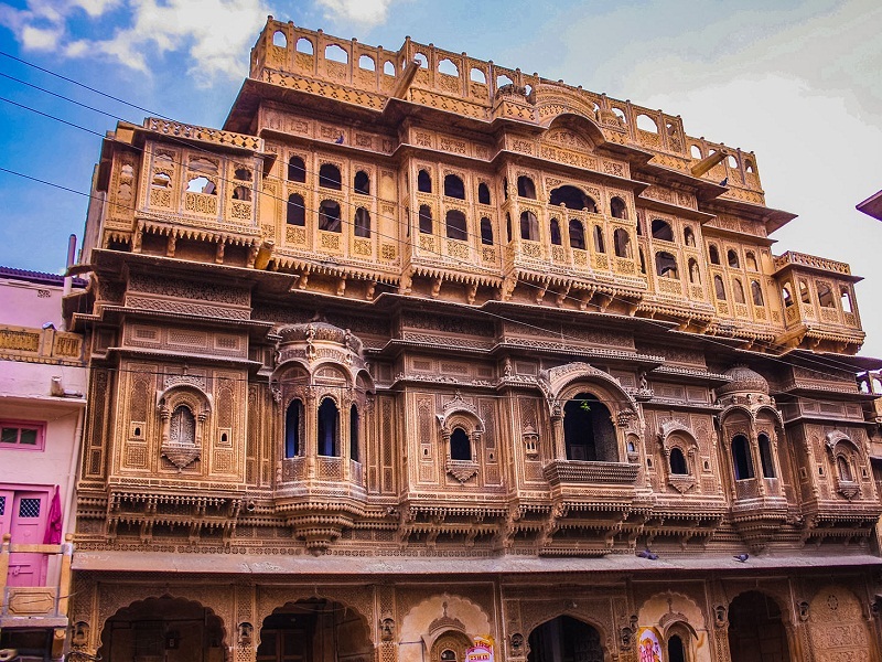 Jaisalmer: Dunes and Heritage